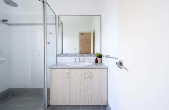 k2sltyrneyyxwvdroehb